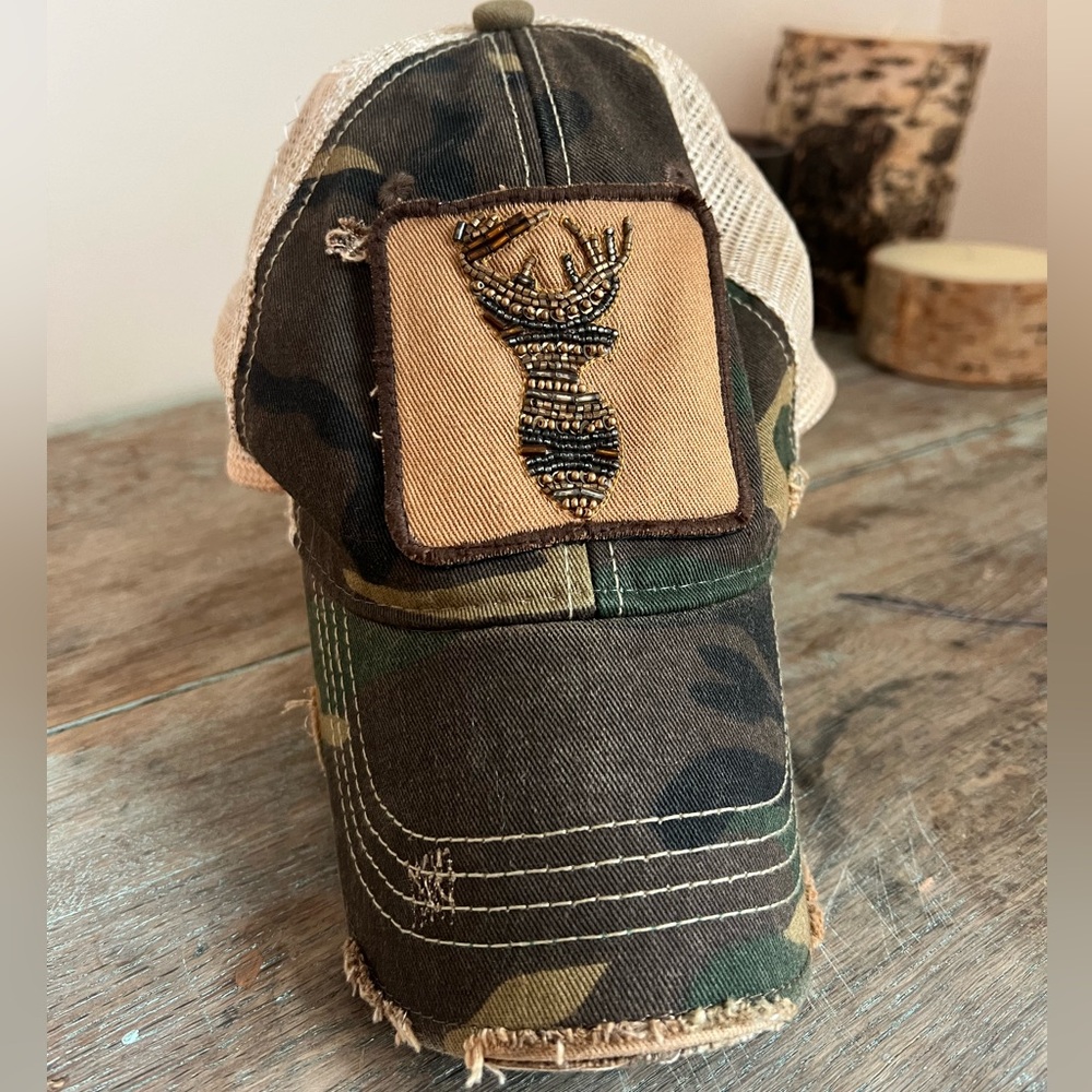 Judith March camo hat